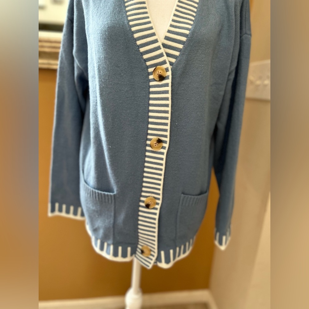 Chic Blue and White Women's Cardigan
